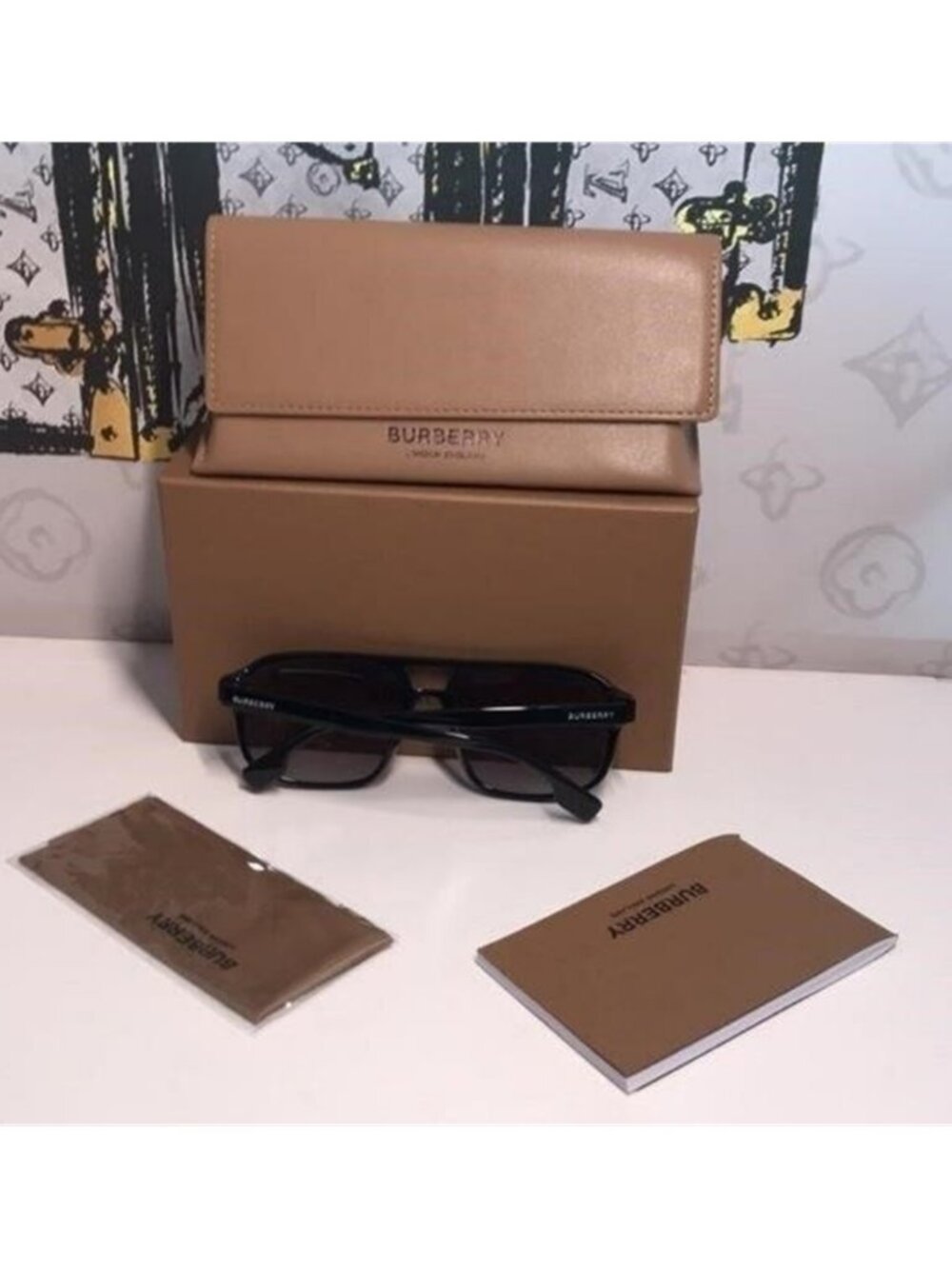 New Authentic Burberry BE4320 3001/11 Sunglasses - Picture 3 of 12
